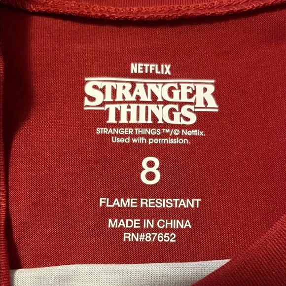 Netflix Stranger Things Kids Nightgown - Red and Gray - Picture 2 of 8